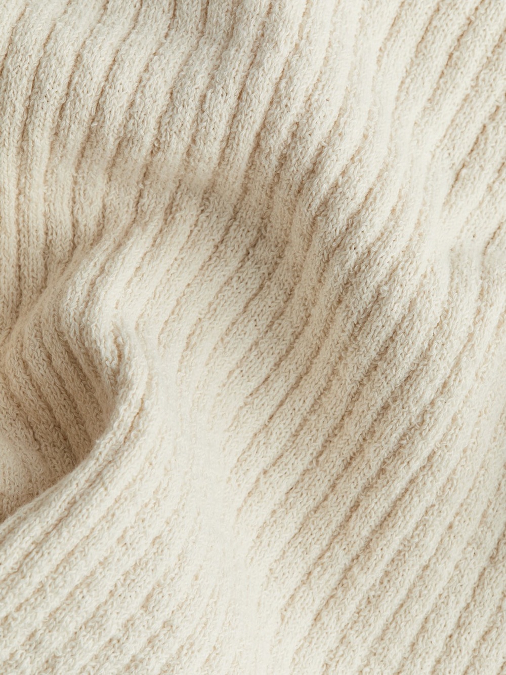 H&M Women’s Cream Ribbed Long-Sleeve Sweater - Picture 2 of 4